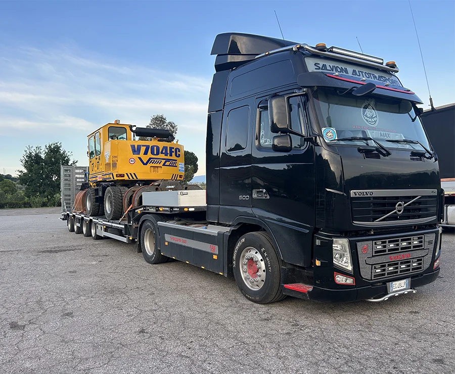 Autotrasporti eccezionali Salvioni - Spedizioni internazionali macchinari da Bari
